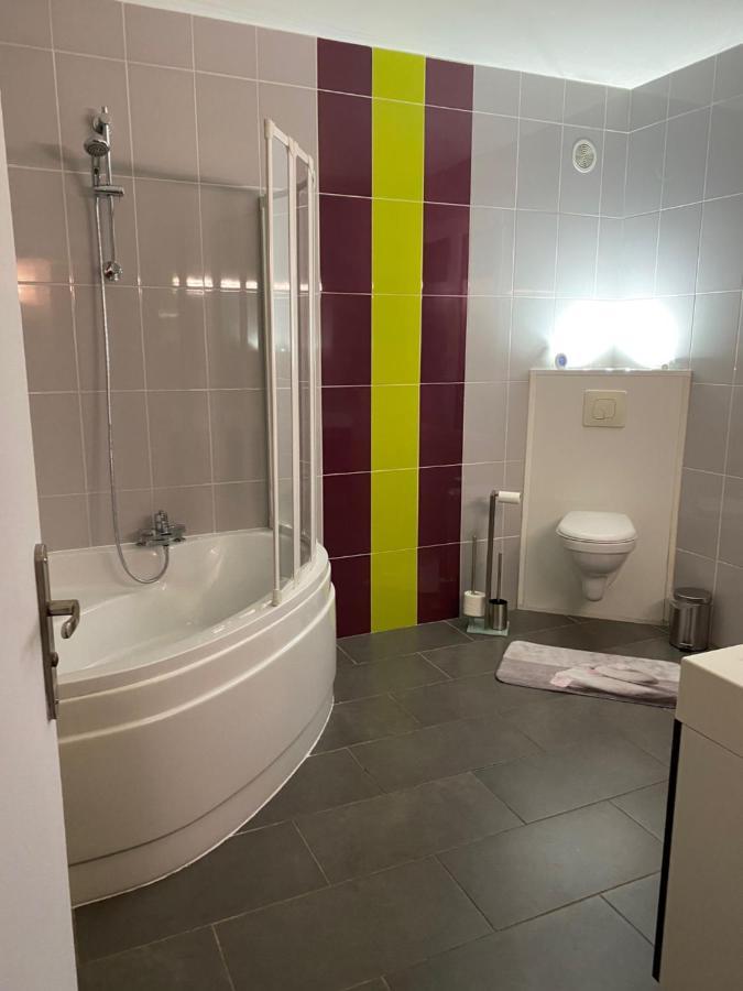 Logement Calme Et Spacieux Avec Terrasses Hawr Zewnętrze zdjęcie
